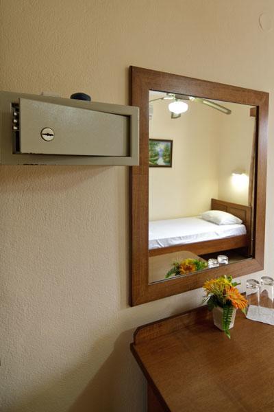 Mango Rooms Rhodes City Eksteriør bilde